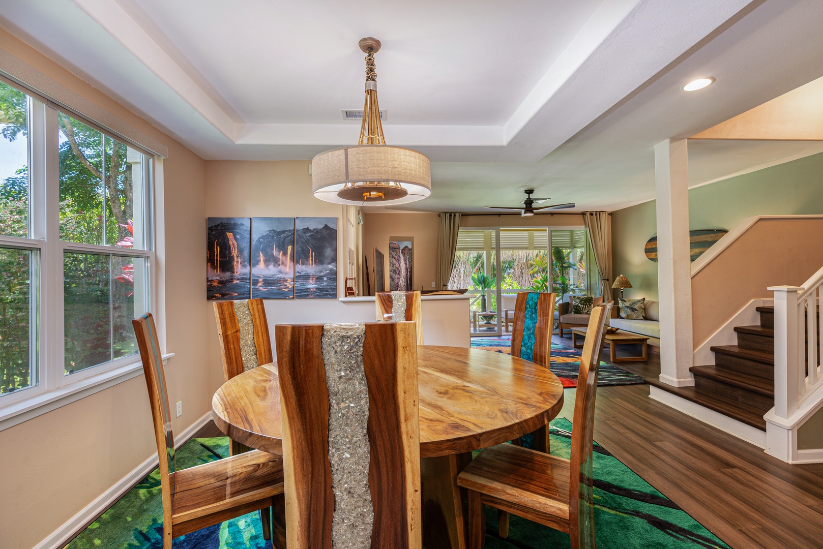 Princeville Vacation Rentals, Pualani Villa - The dining area comfortably seats six, perfect for family meals or entertaining guests.