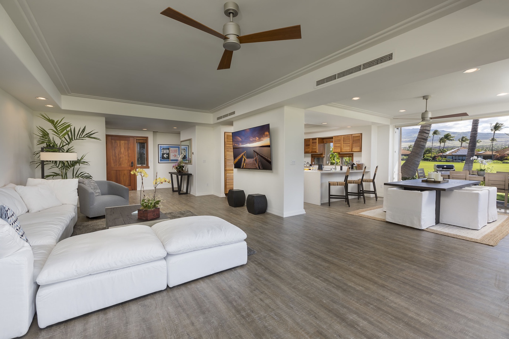 Kailua Kona Vacation Rentals, Hillside Villa 7101 - End Unit at Hillside Villas with 70" TV in the Great Room