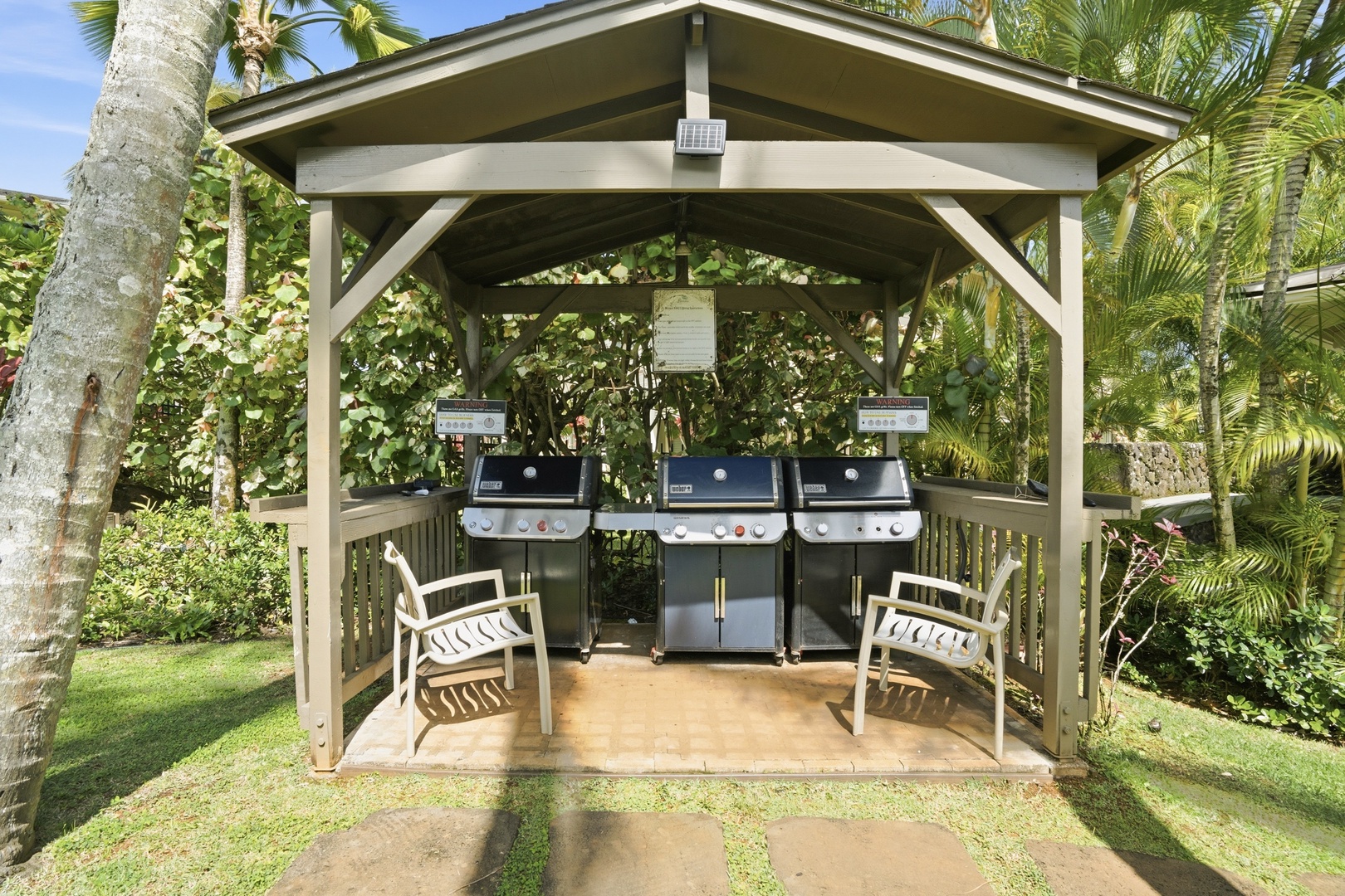Princeville Vacation Rentals, Hale Kaua'i - Fire up the grill and enjoy casual outdoor meals surrounded by lush tropical landscaping.