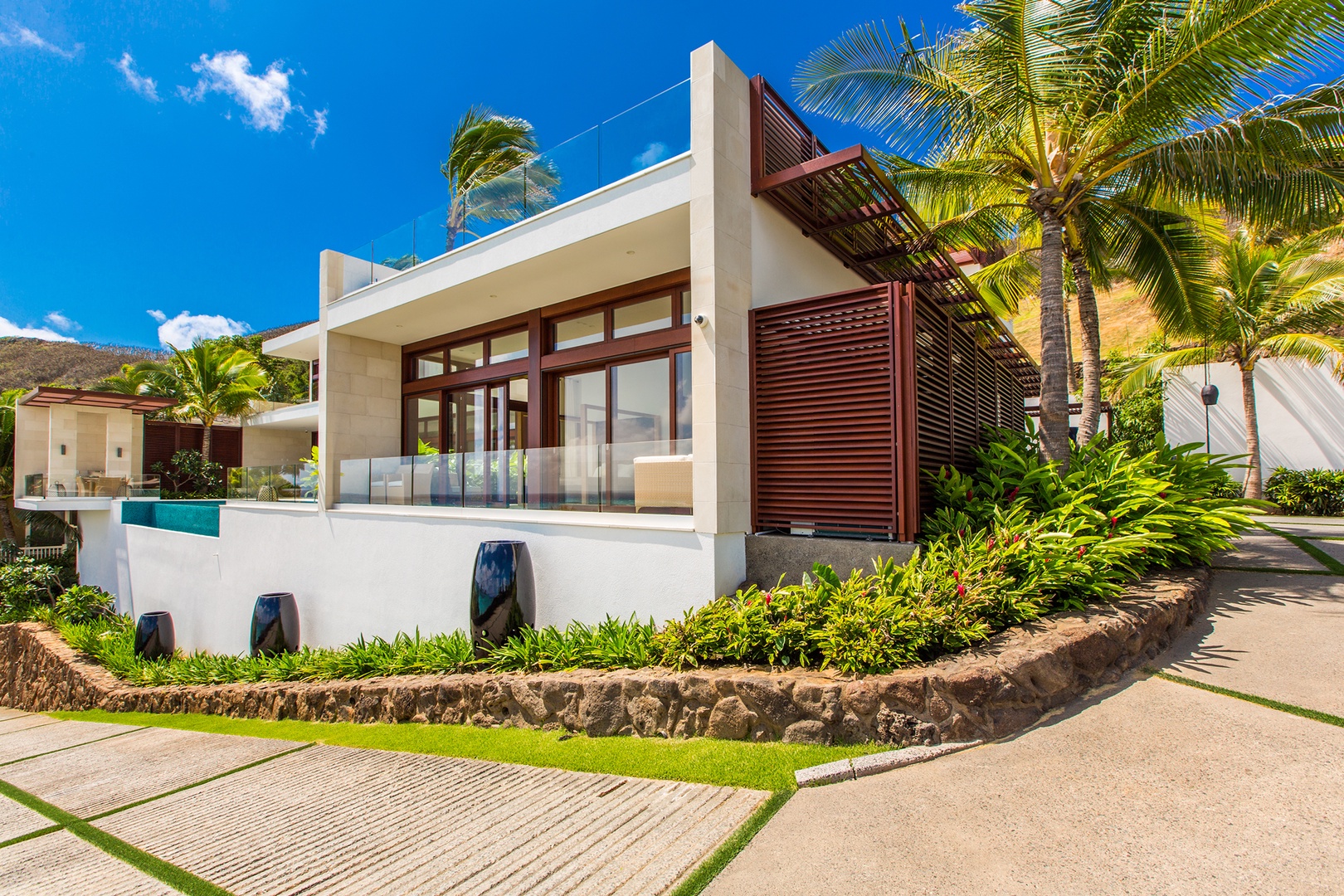 Kailua Vacation Rentals, Lanikai Hillside Estate - Driveway to Estate