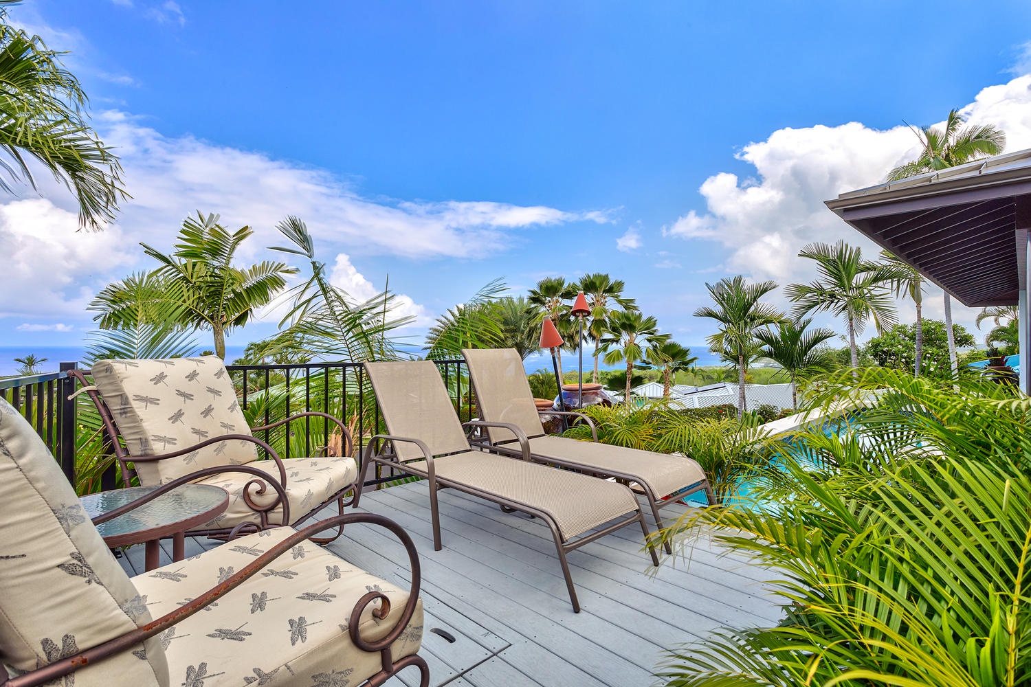 Kailua Kona Vacation Rentals, Ohana le'ale'a - Relax poolside