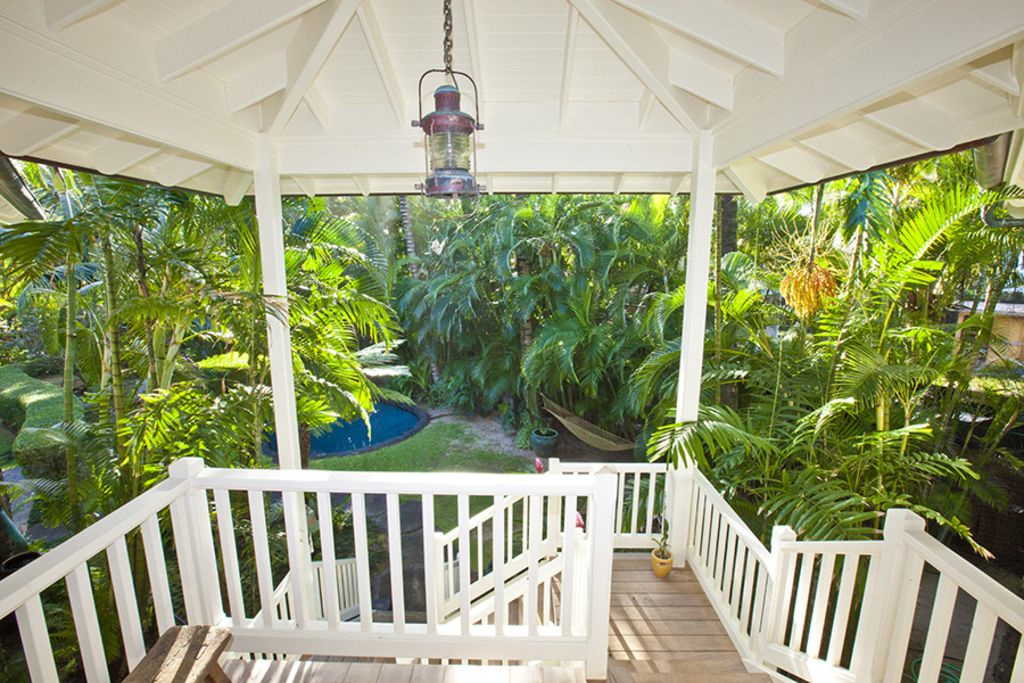 Hanalei Vacation Rentals, Holo Makani Beach House TVNC # 5141* - Entry stairs