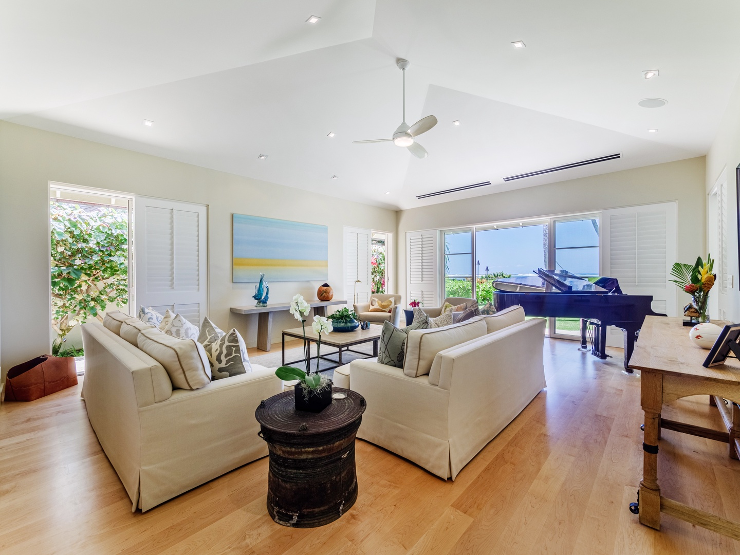 Honolulu Vacation Rentals, Paradise Beach Estate - Sink into the warmth of our cozy living area, a haven of comfort designed for relaxation and cherished moments.