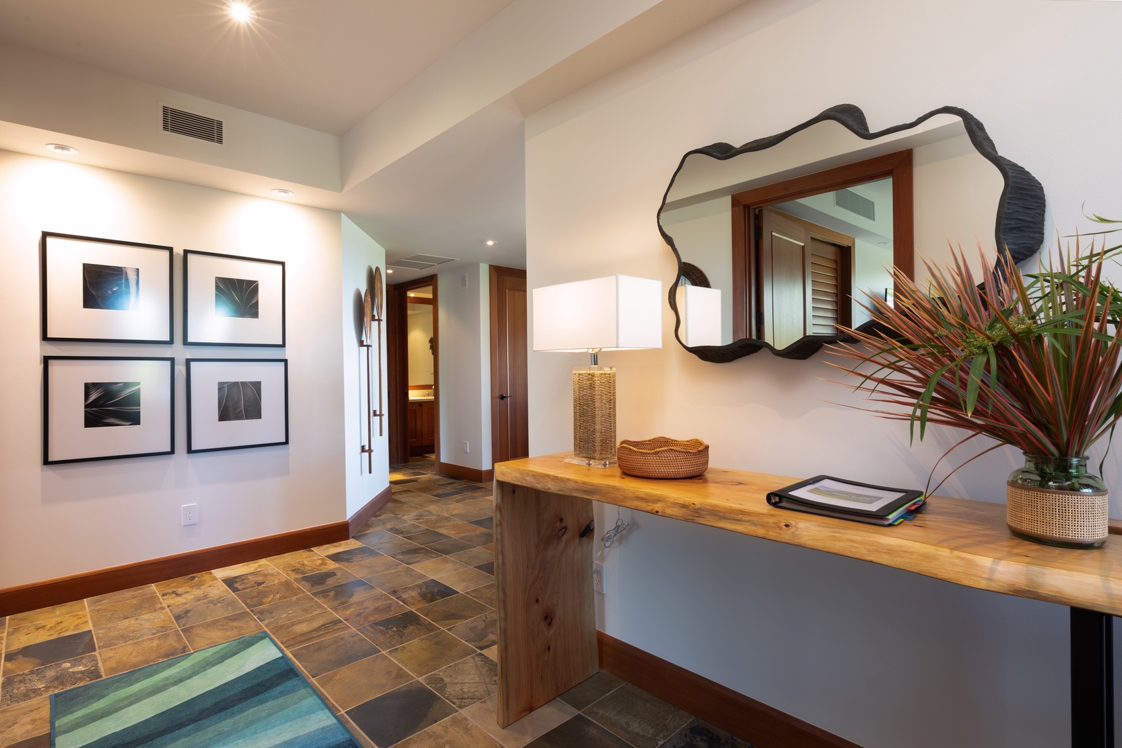 Kailua Kona Vacation Rentals, 3BD Waiulu Villa (111D) at Hualalai Resort - Stylish entry way