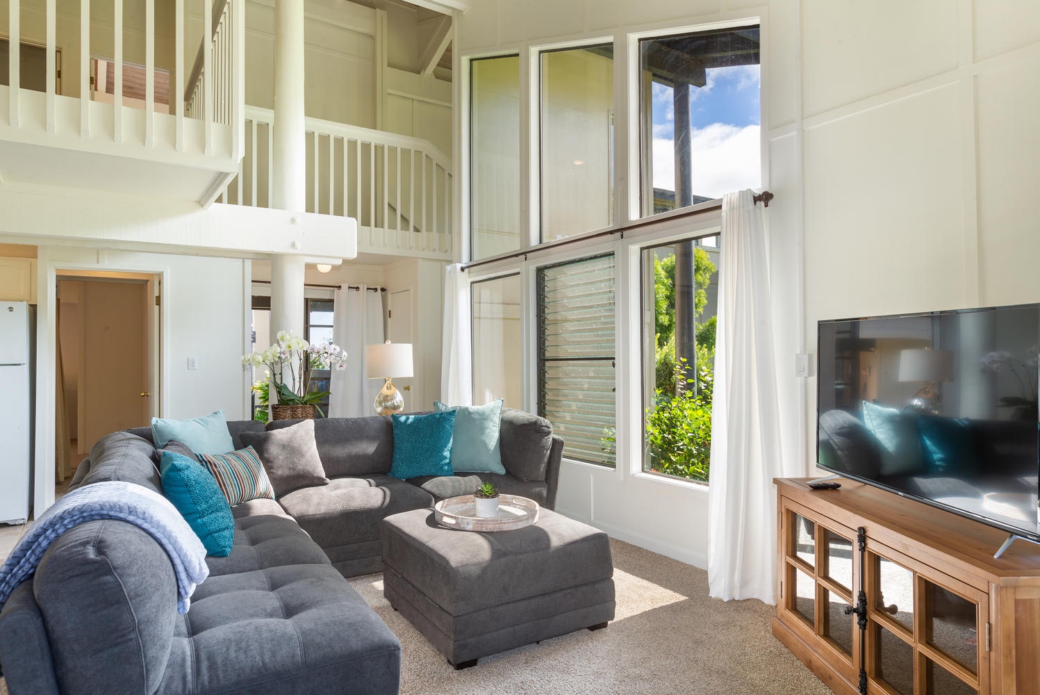 Princeville Vacation Rentals, Mauna Kai 2 - Living room