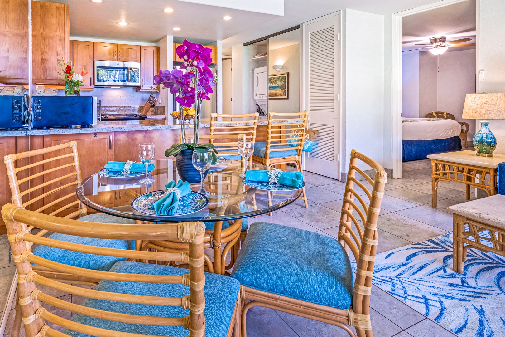 Lahaina Vacation Rentals, Papakea K-105 - The inviting dining area, located just off the kitchen with colorful decor and tropical touches throughout.