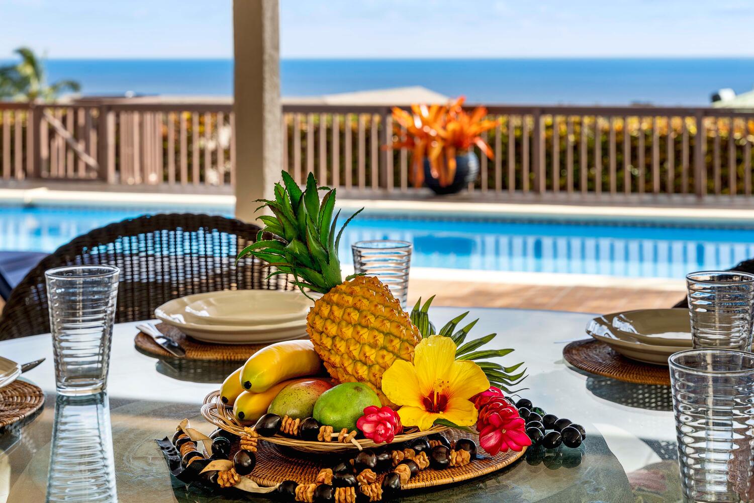 Kailua Kona Vacation Rentals, Kona Dreams - Enjoy tropical meals from the private lanai.