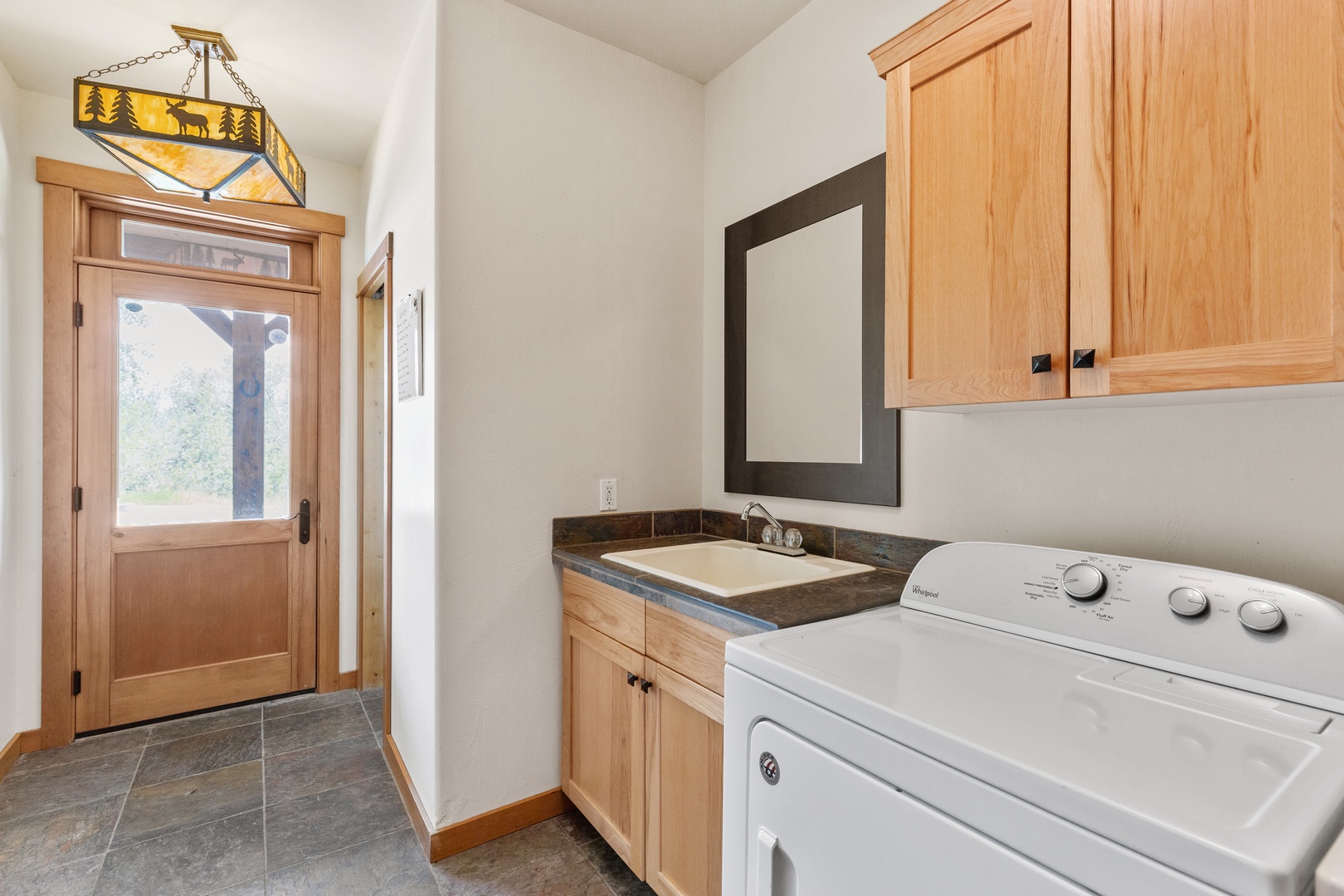 Bozeman Vacation Rentals, The Woodland Oasis - Washer and dryer