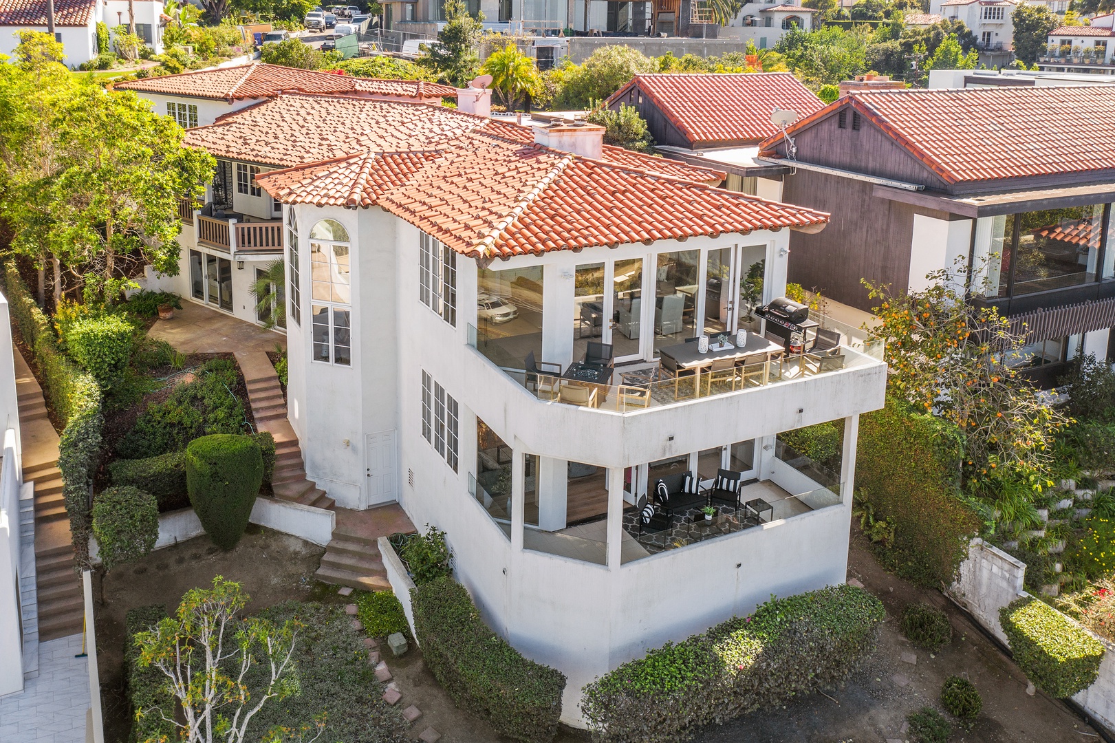 La Jolla Vacation Rentals, Coastal Lookout - Enjoy the ocean breeze from multiple balconies and outdoor seating areas