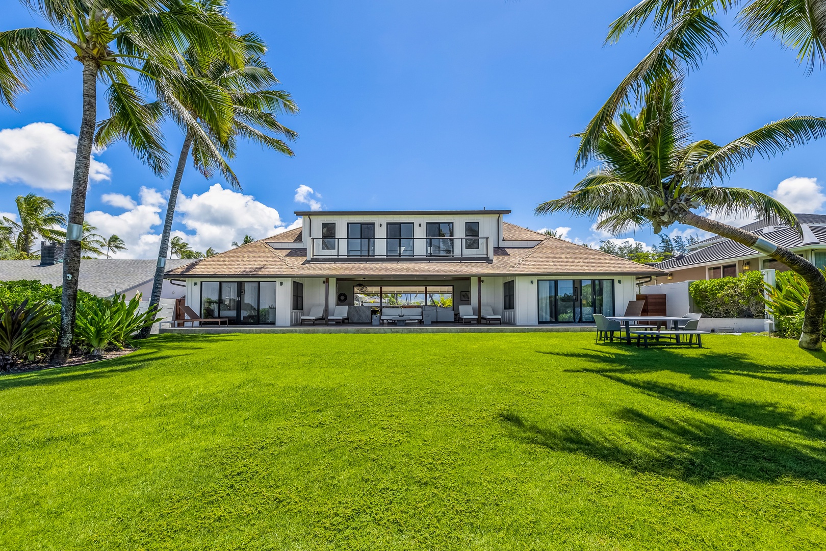 Kailua Vacation Rentals, Kailua Beach Villa - You'll love to call this gorgeous Hawaiian getaway your home away from home