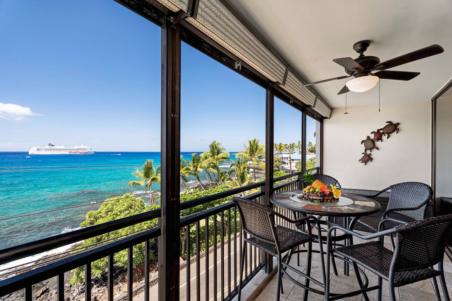 Kailua Kona Vacation Rentals, Kona Alii 403 - A nice spot for breakfast or intimate dinner.