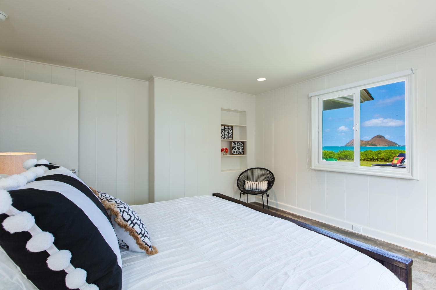 Kailua Vacation Rentals, Lanikai Oceanside 5 Bedroom - Primary bedroom with a view!