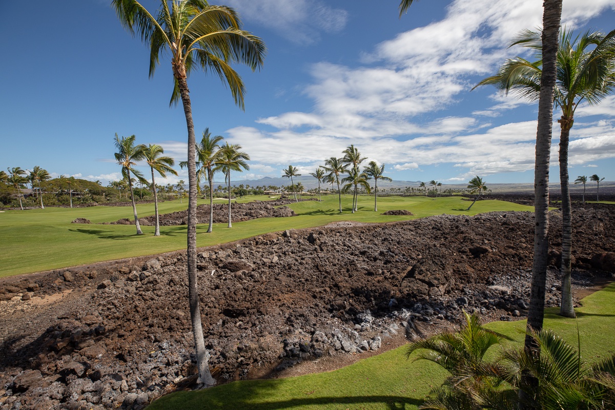 Kamuela Vacation Rentals, Mauna Lani Golf Villas C1 - Part of the Golf course
