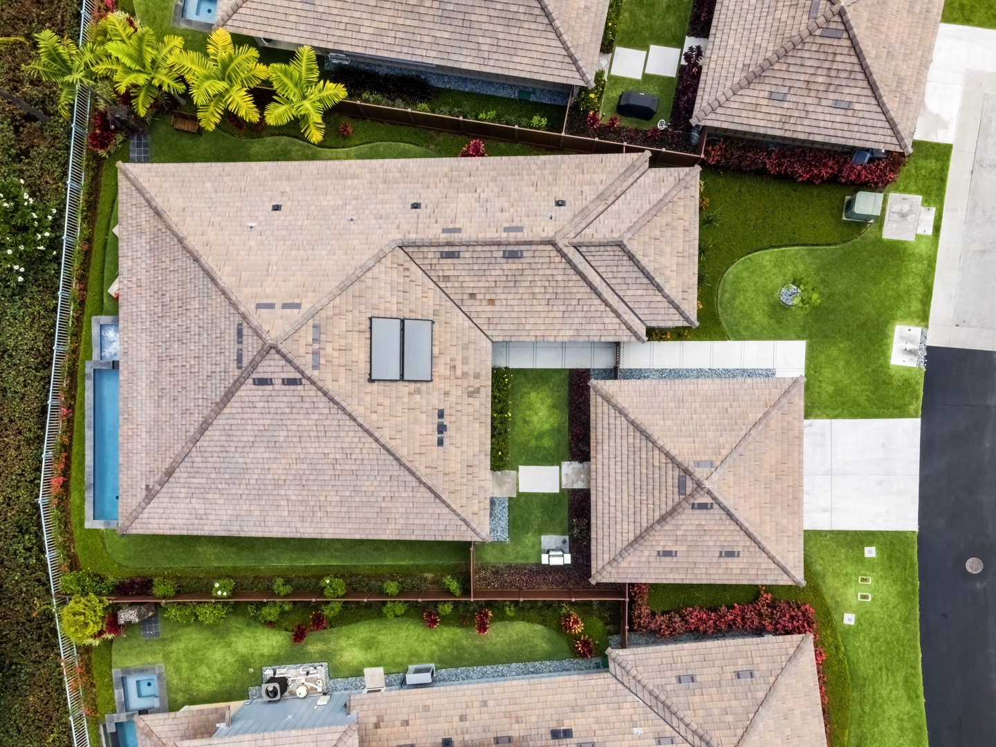 Kailua Kona Vacation Rentals, Holua Kai #27 - Straight down on the private pool and yard, tucked into its own corner of the community.