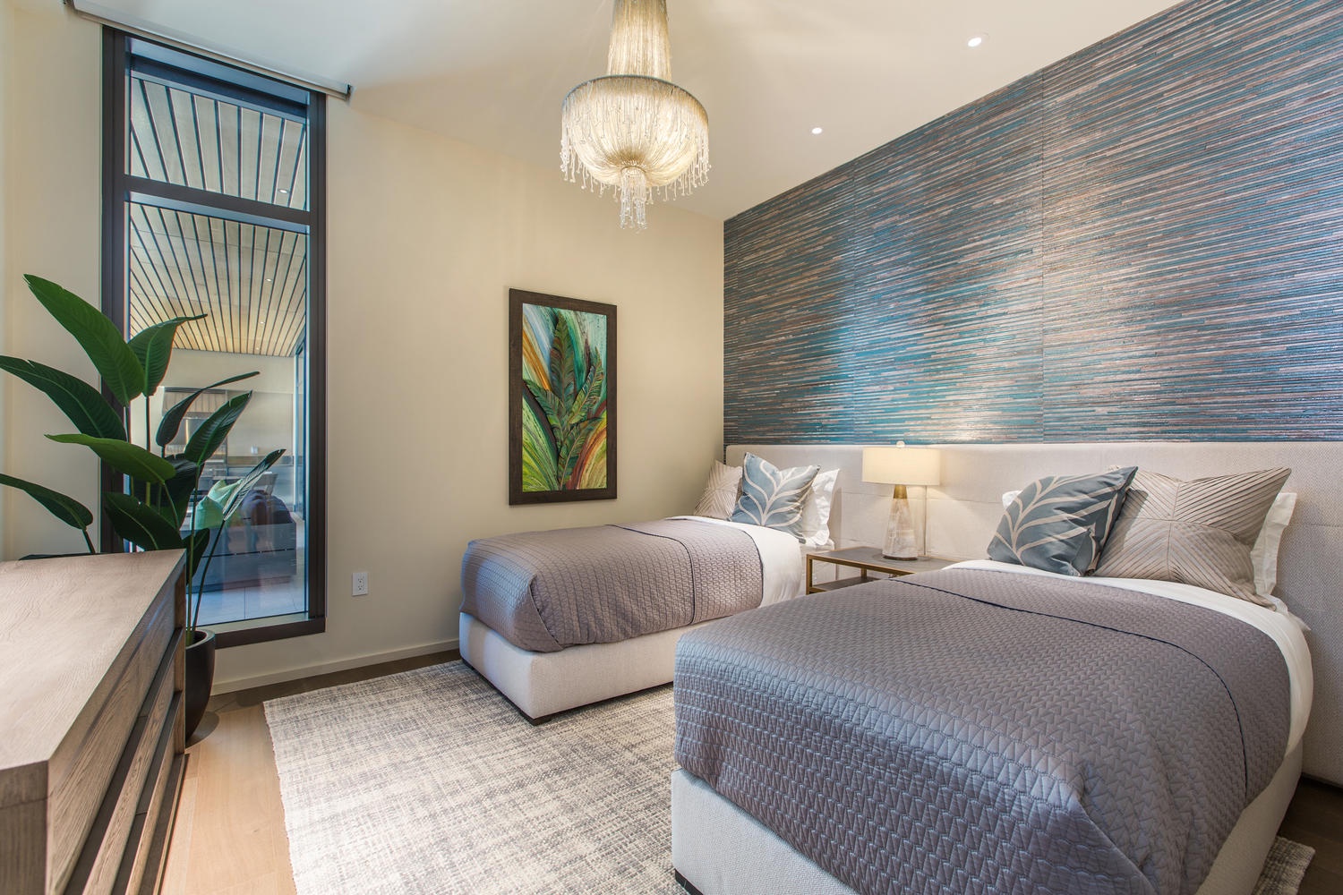Honolulu Vacation Rentals, Park Lane Sunset Resort - Rest peacefully in your sophisticated twin bedroom with luxurious linens and stunning textured accent wall creating the perfect retreat.
