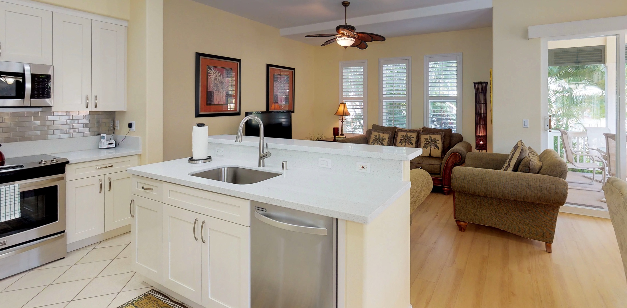 Kapolei Vacation Rentals, Coconut Plantation 1078-3 - The kitchen is the heart of the home for entertaining.