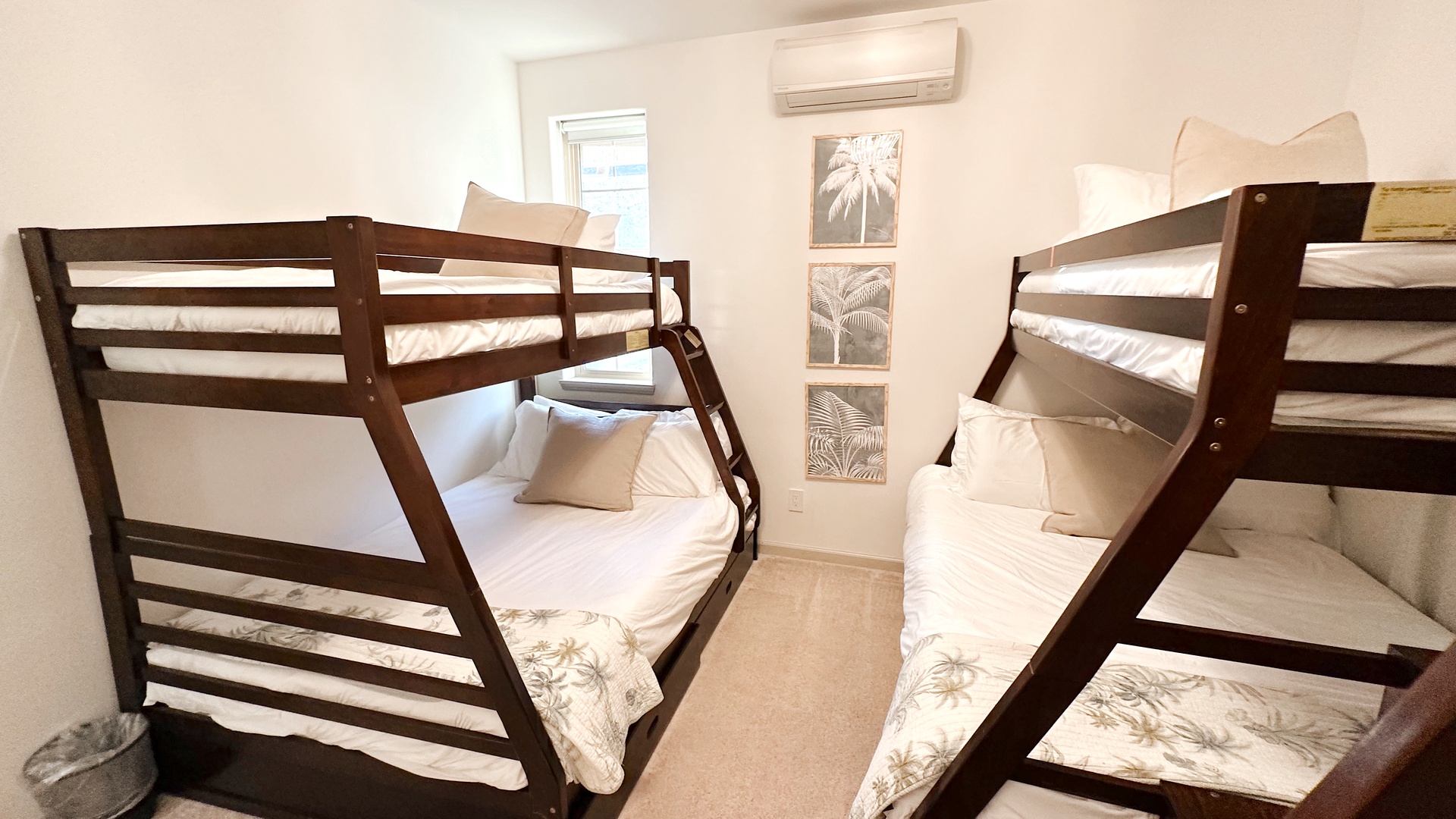 Makaha Valley Vacation Rentals, Makaha Valley Hale Kai** - Cozy bunk setup with multiple beds, perfect for group adventures.