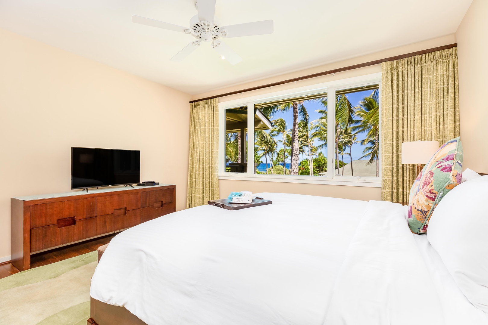 Kahuku Vacation Rentals, Turtle Bay Villas 308 - Primary bedroom