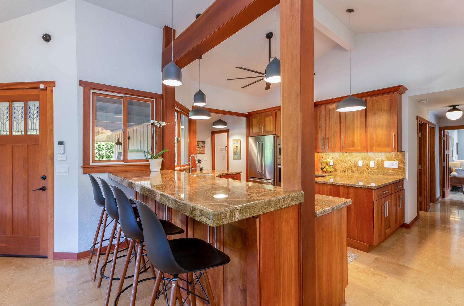 Princeville Vacation Rentals, Makana Lei - Breakfast bar