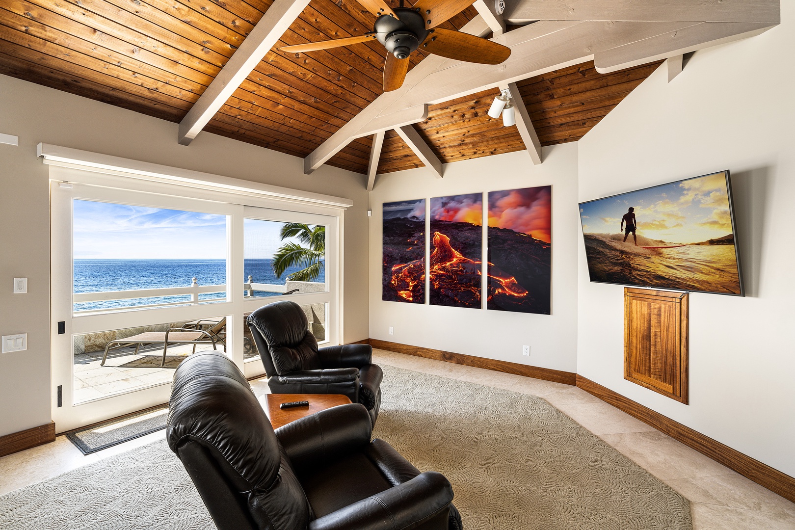 Kailua Kona Vacation Rentals, Ali'i Point #9 - Viewing area in the Primary bedroom features a 55in smart TV