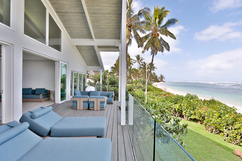 Waialua Vacation Rentals, Sea of Glass* - Oceanfront Lanai