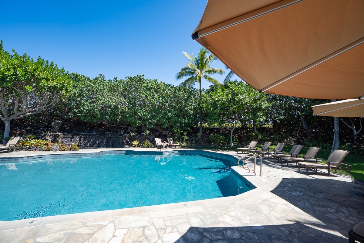 Kamuela Vacation Rentals, Mauna Lani Point B105 - Shared pool to enjoy every day