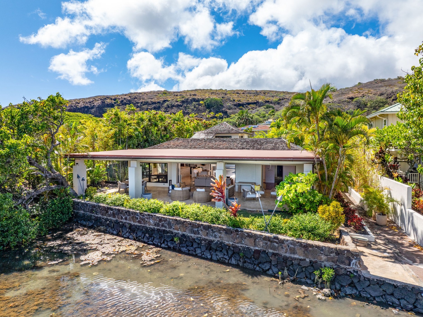 Honolulu Vacation Rentals, The Lagoon House 3BR - At this villa, things feel slower and intentional.