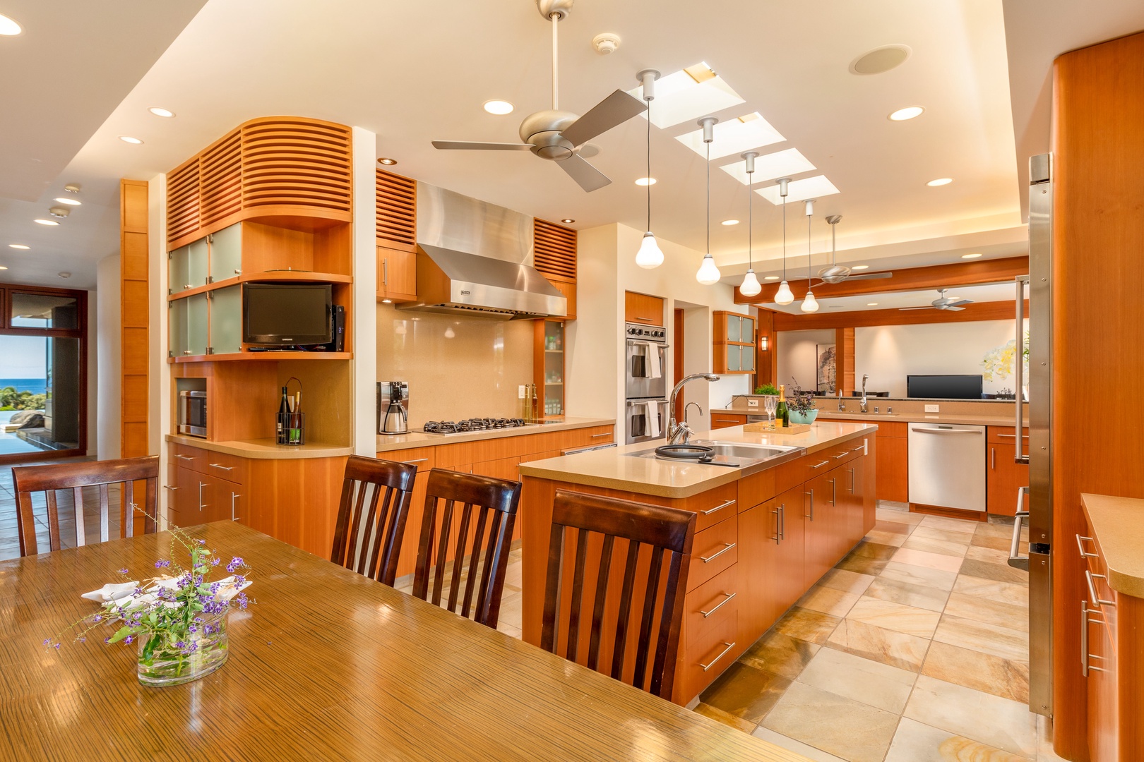 Kamuela Vacation Rentals, Mauna Kea Resort Bluffs 22 - The Beach House - This open-concept chef’s kitchen is designed to bring people together over great food and even better conversation.