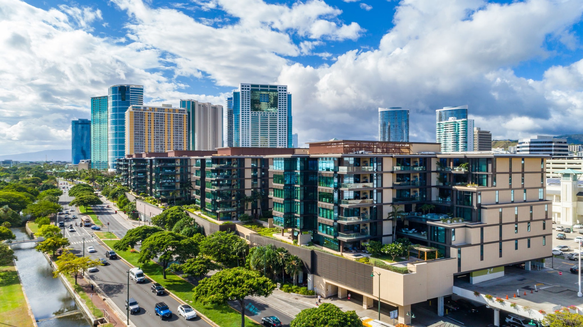 Honolulu Vacation Rentals, Park Lane Getaway - Bird’s-eye view of Park Lane in Honolulu’s prime location.