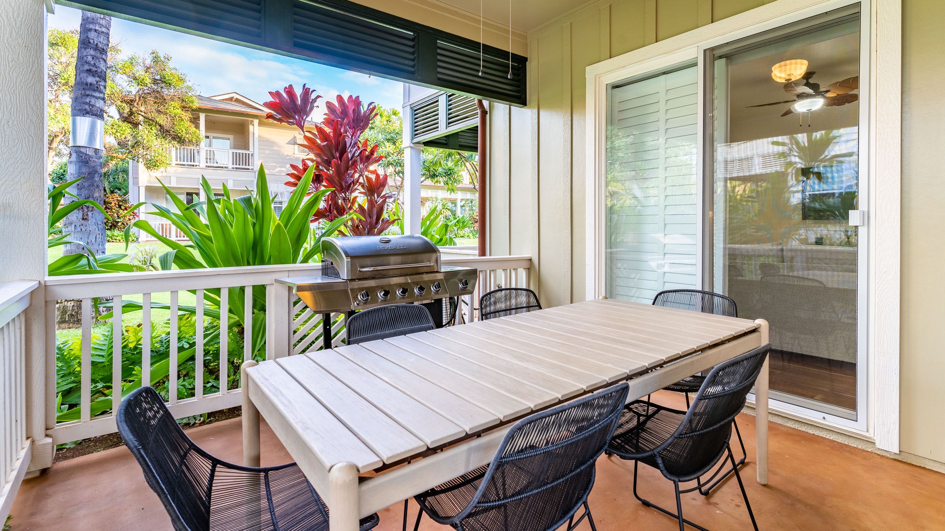 Kapolei Vacation Rentals, Coconut Plantation 1158-1 - Enjoy al fresco dining and the grill on the beautiful lanai.