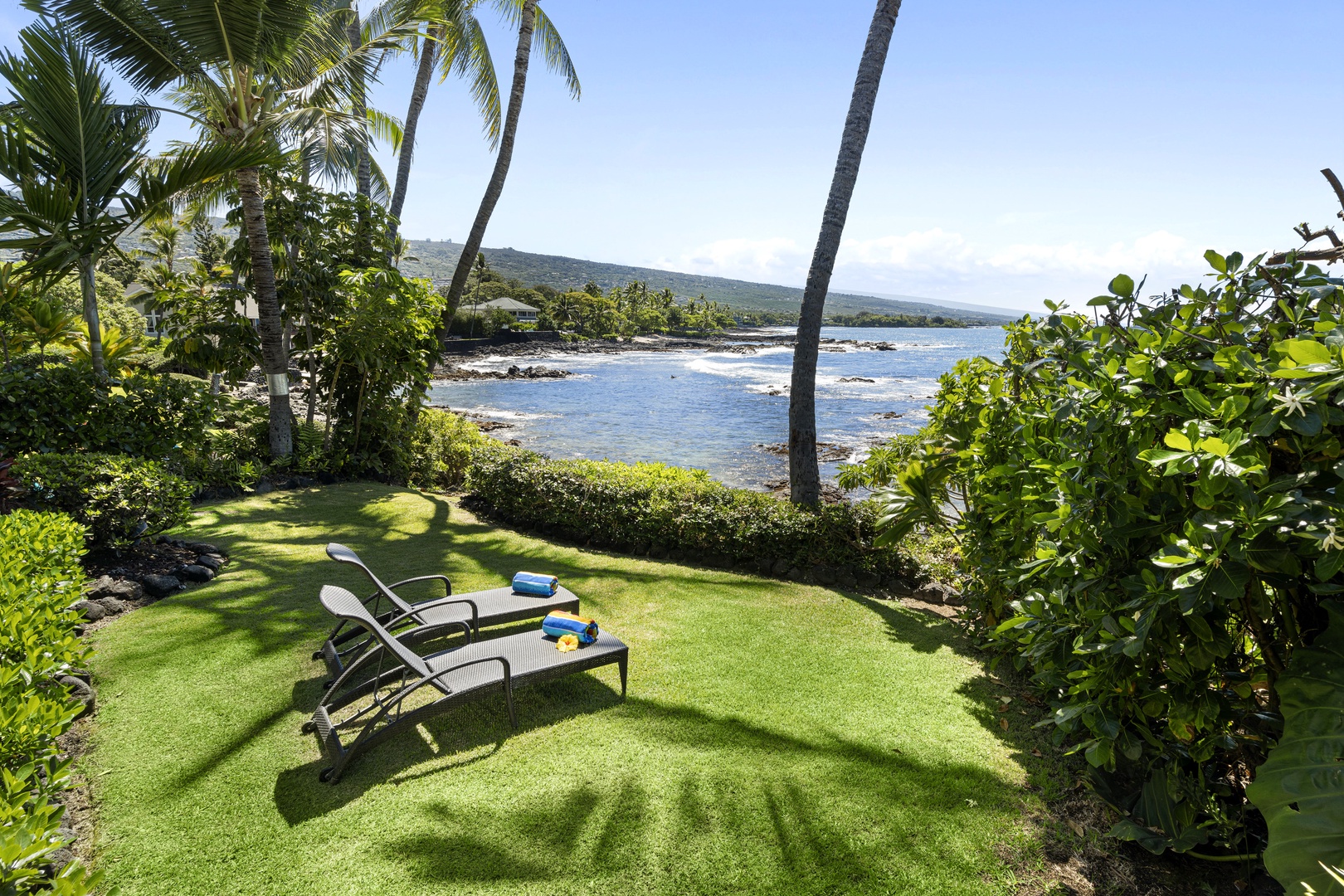 Kailua Kona Vacation Rentals, Ali'i Point #7 - Lounge time!