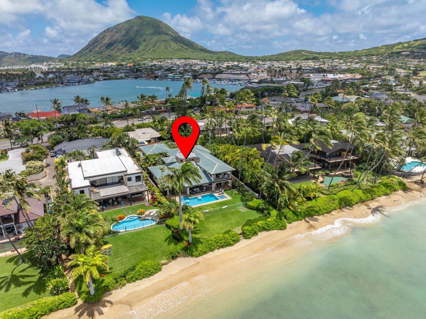 Honolulu Vacation Rentals, Maunalua Estate - Nestled along the shoreline, this private coastal estate blends lush gardens with sweeping mountain views.