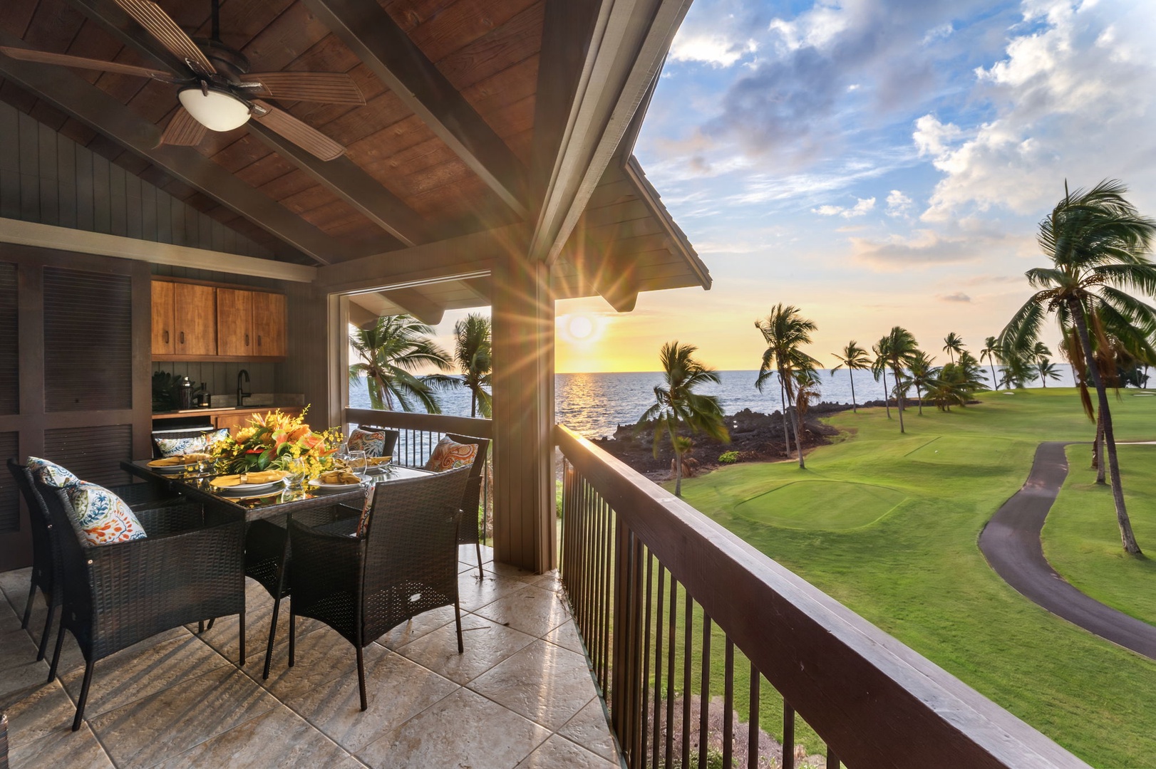 Kailua Kona Vacation Rentals, Kanaloa at Kona 1606 - The day winds down here, the fairway below and the Pacific catching the last light.