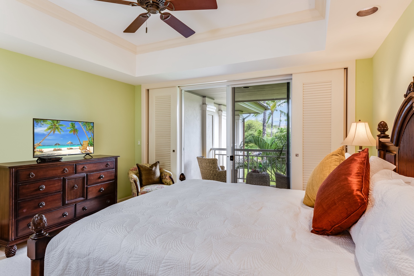Kamuela Vacation Rentals, The Islands D3 - Second Bedroom Features Private Lanai and Smart TV