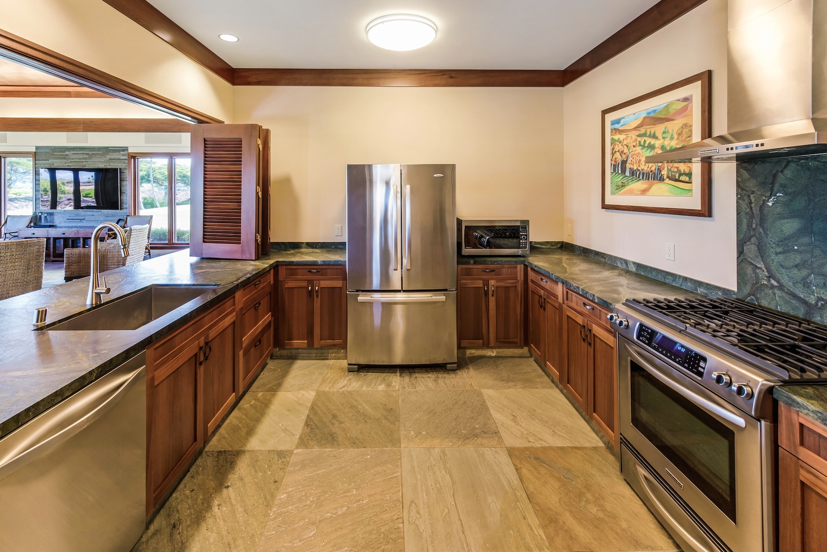 Kamuela Vacation Rentals, 3BD OneOcean (1C) at Mauna Lani Resort - "Sports & Wellness Club and Hana Pono Park" Community Lounge Kitchen