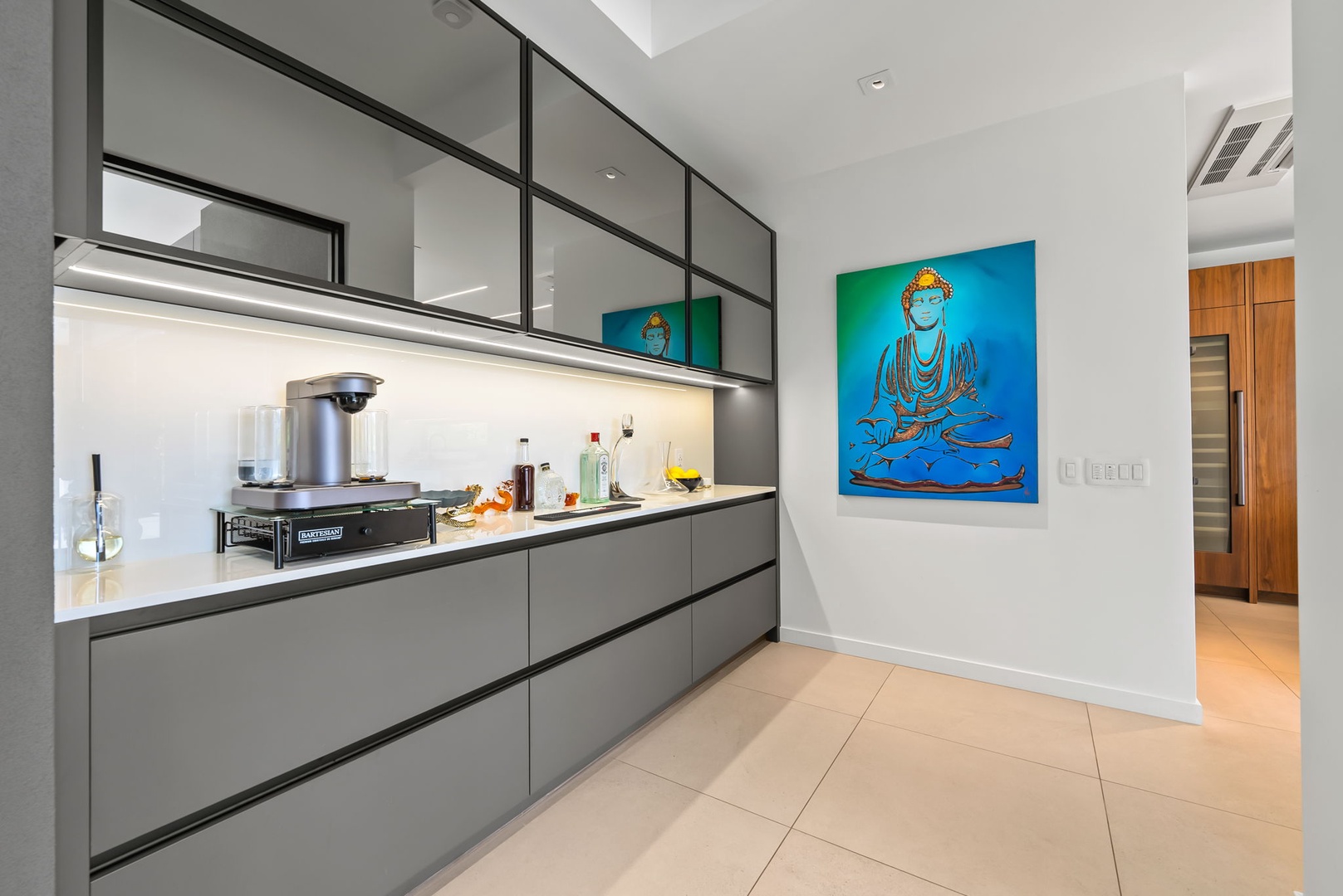 Honolulu Vacation Rentals, Ocean Villa Emilie - A sleek beverage corner with clean storage, perfect for personal chefs, coffee rituals, or early risers.