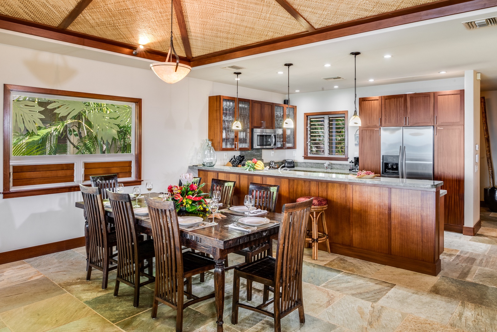 Kamuela Vacation Rentals, 3BD Estate Home at Puako Bay (10D) - Dining Area w/ Seating for Eight and Kitchen