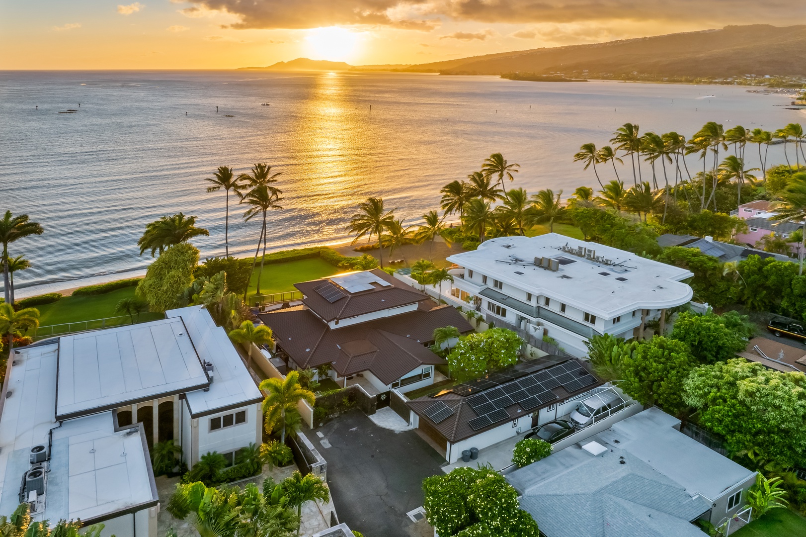 Honolulu Vacation Rentals, Nanea Kai Villa - Oceanfront estate with sweeping sunset views and direct beach access.