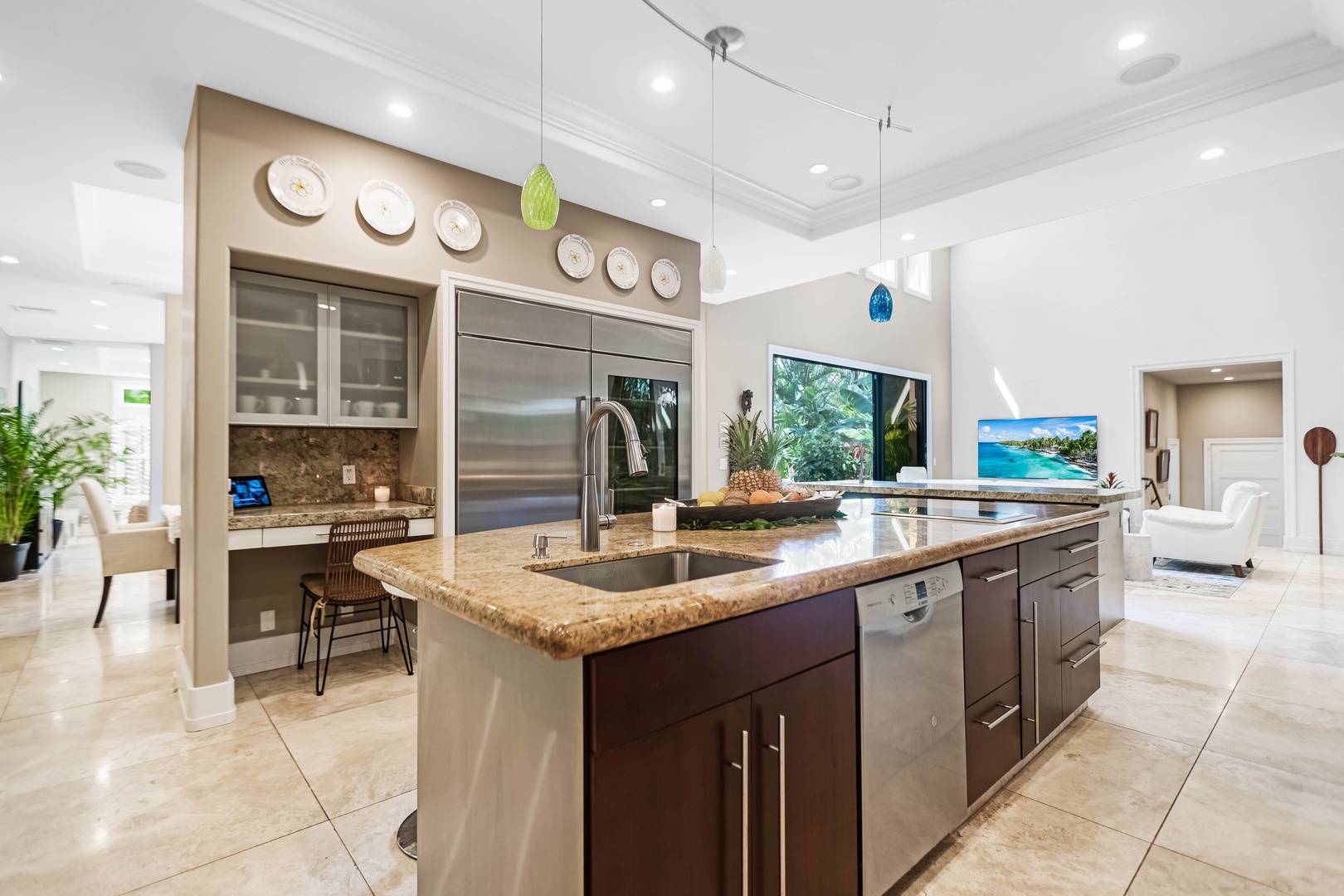 Honolulu Vacation Rentals, Pili Pono - Bar seating and beverage station perfect for casual gatherings.