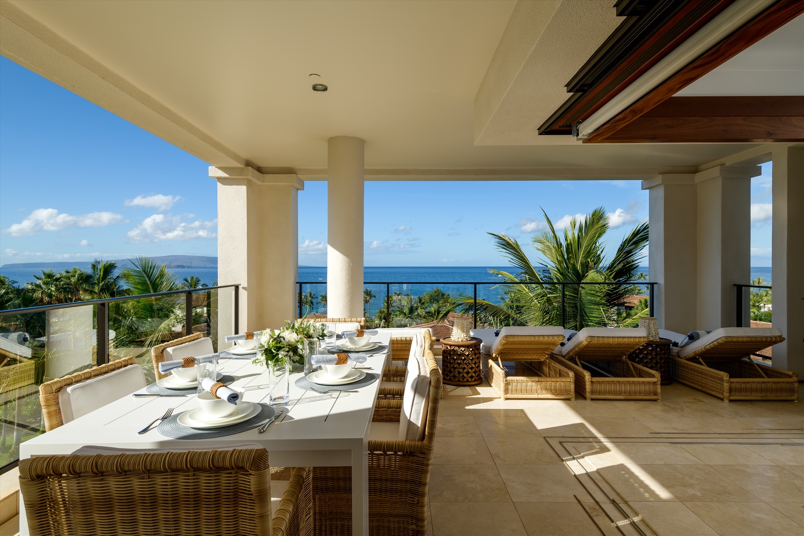 Wailea Vacation Rentals, Blue Ocean Suite H401 at Wailea Beach Villas* - Amazing Panoramic Ocean and Neighboring Island Views from Blue Ocean Suite H401 Covered Lanai and Outdoor Dining Area