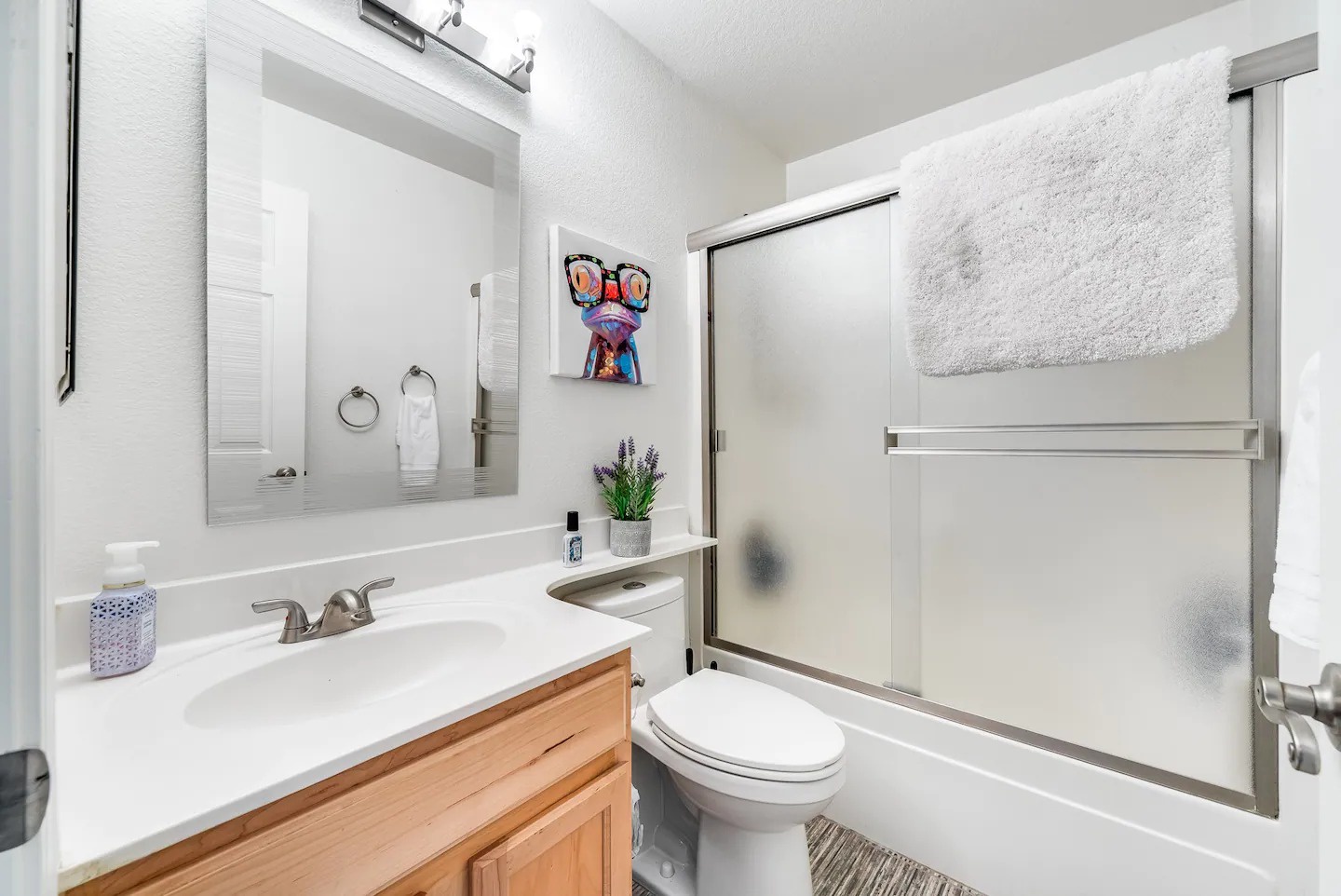 Goodyear Vacation Rentals, Foothills Sunny House - Full Bathroom