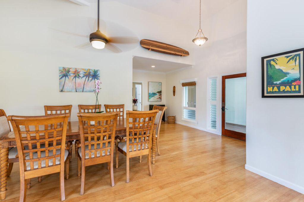 Princeville Vacation Rentals, Hale Cassia - The rustic charm of the dining area with table for eight