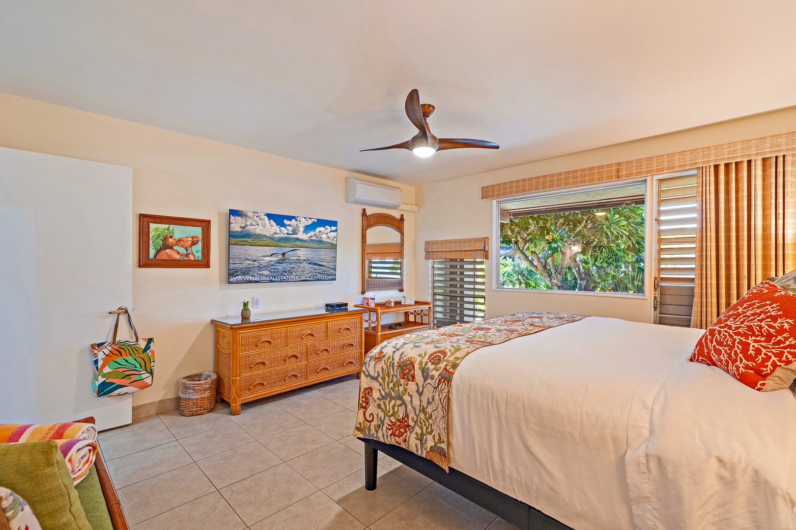 Lahaina Vacation Rentals, Kahana Sunset B4B - The spacious bedroom offers a comfortable bed, plenty of natural light, and tropical views through large windows.