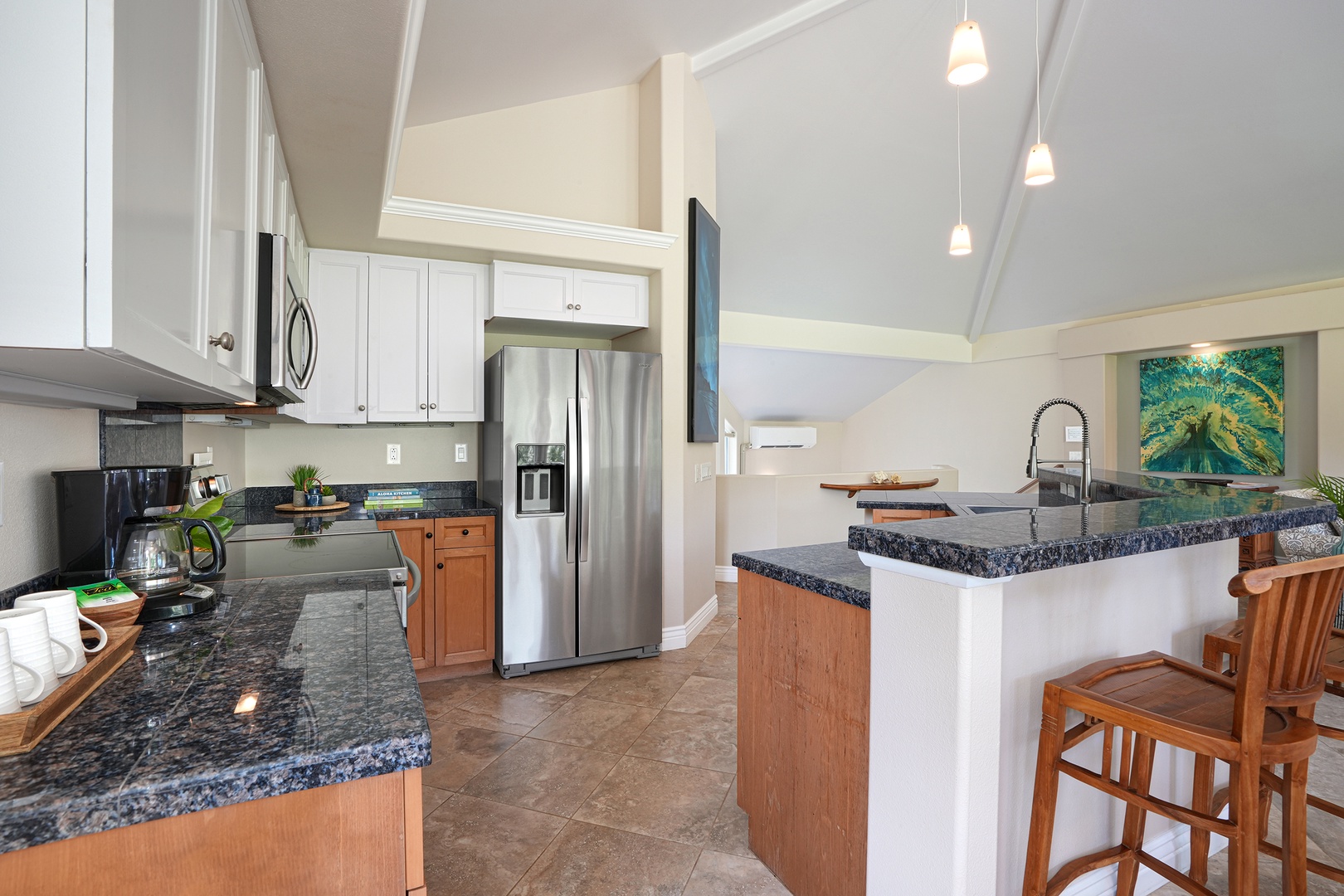 Princeville Vacation Rentals, Ku'u Lei Villa - Cook delicious meals in the fully equipped kitchen, making every gathering feel just like home.