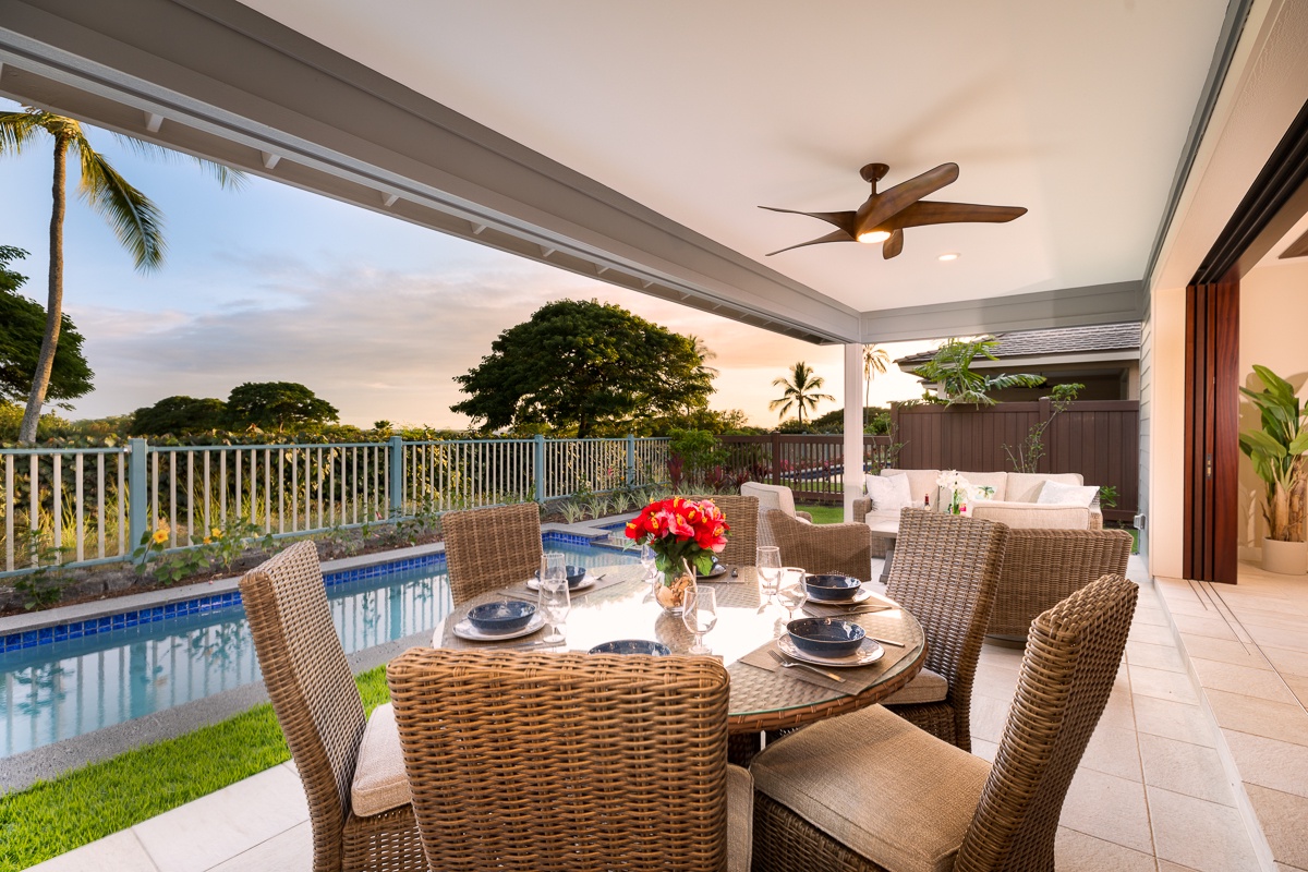 Kailua Kona Vacation Rentals, Island Time - Holua Kai - Enjoy open-air meals poolside on the covered lanai