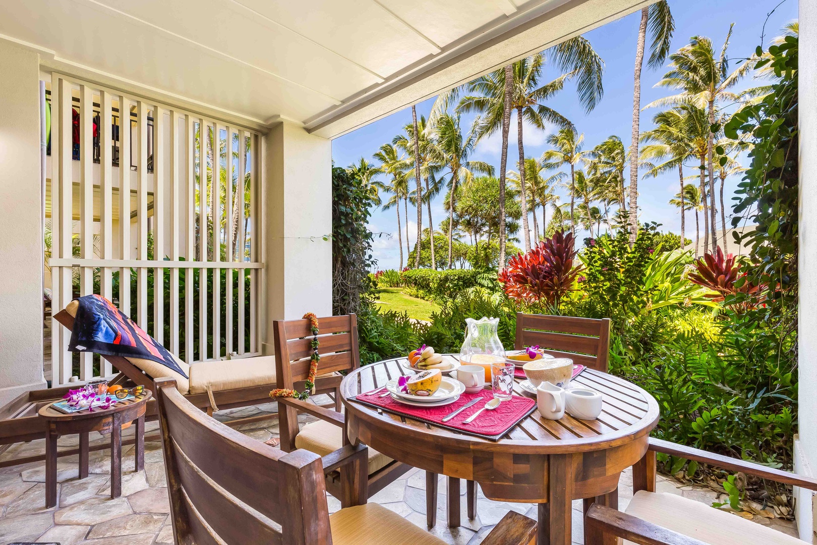 Kahuku Vacation Rentals, Turtle Bay Villas 108 - Relax on the lanai