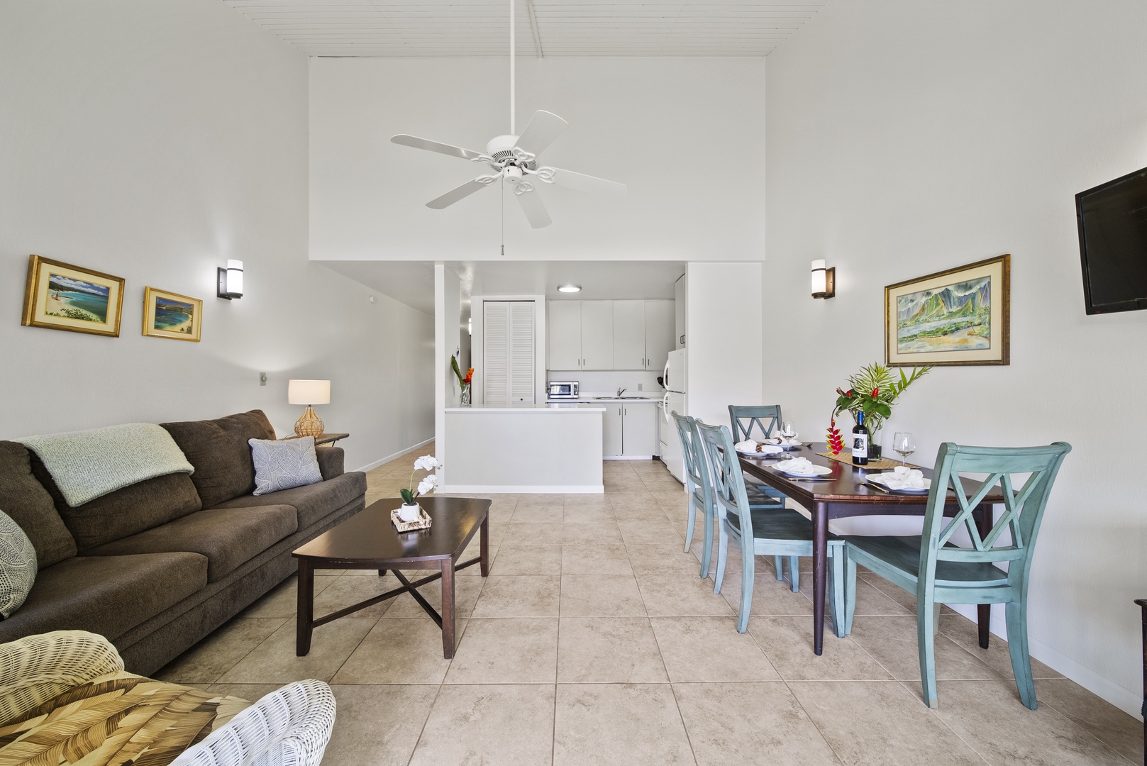 Kahuku Vacation Rentals, Kuilima Estates East #164 - Seamless flow and connection between the living, dining and kitchen areas.