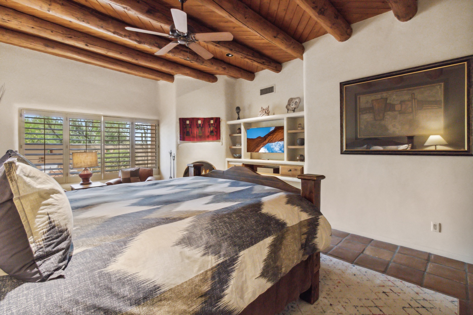 Scottsdale Vacation Rentals, Boulders Hideaway Villa - Primary bedroom includes a large walk - in closet