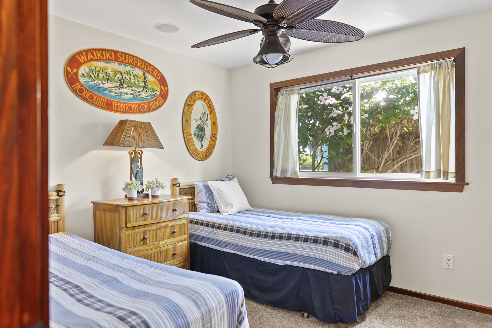 Waialua Vacation Rentals, Hale Oka Nunu - Also equipped with Split AC and a ceiling fan