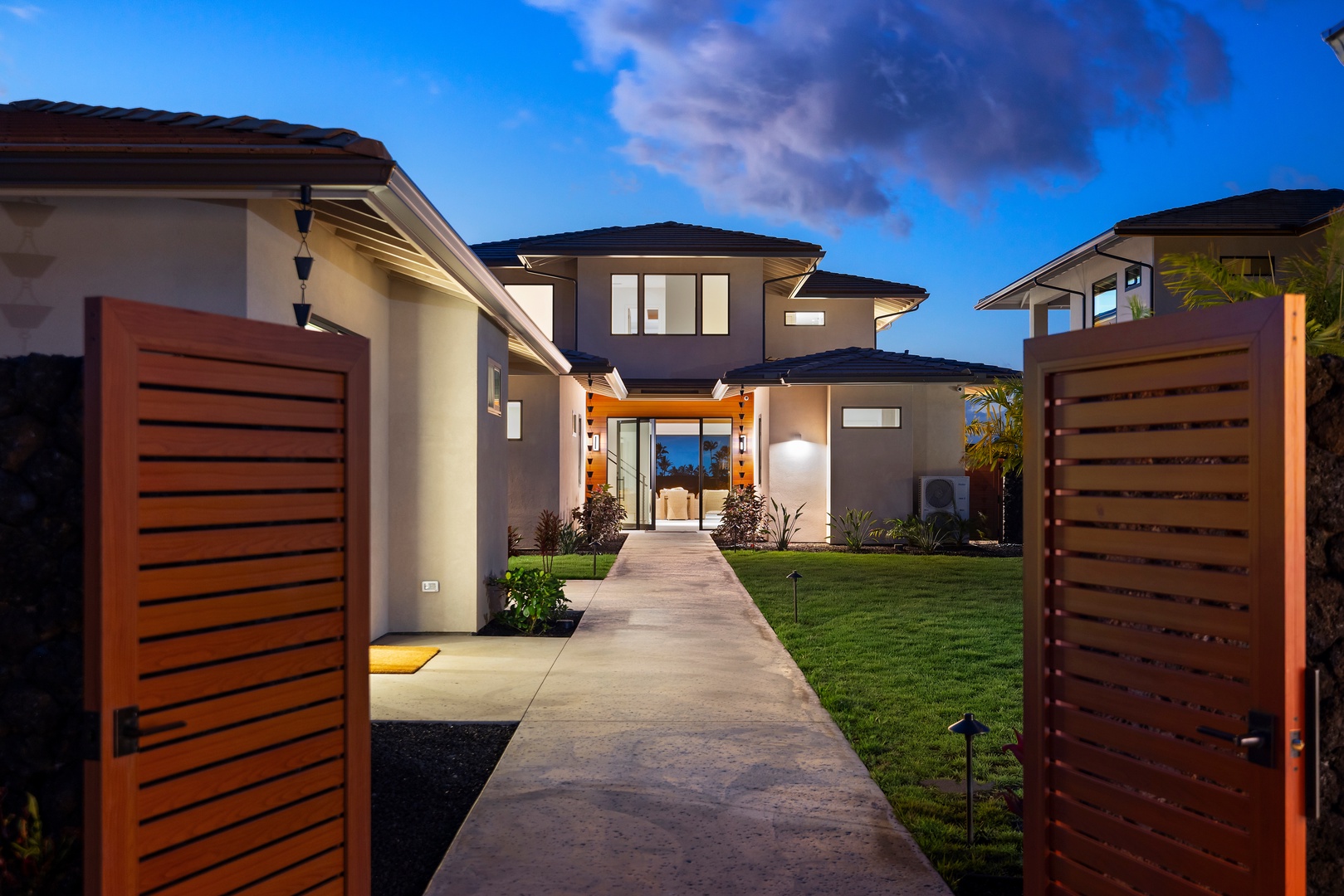 Kamuela Vacation Rentals, 6BD Mauna Lani Lux Golf Estate (5) at One Ocean - A clear sightline from the entry gate draws you toward the home’s front door.